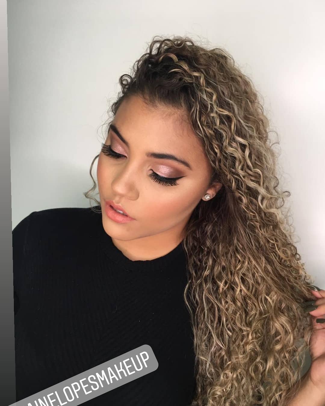 Corte de Cabelo Cacheado em Vila Andrade – Panambi Corte de Cabelo Cacheado em Vila Andrade – Panambi